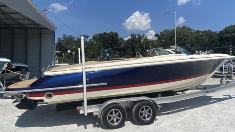 Chris-Craft Launch 27