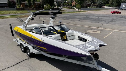 Malibu Wakesetter 22 MXZ