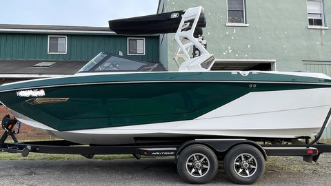 Super Air Nautique G23