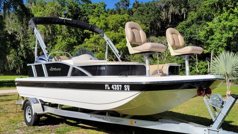 Hurricane fundeck 232