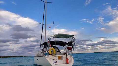 Beneteau Oceanis 423