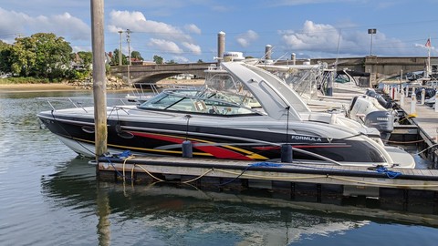 Formula 310 Sun Sport