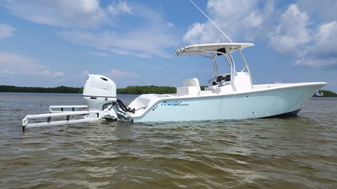 Intrepid 26 center console