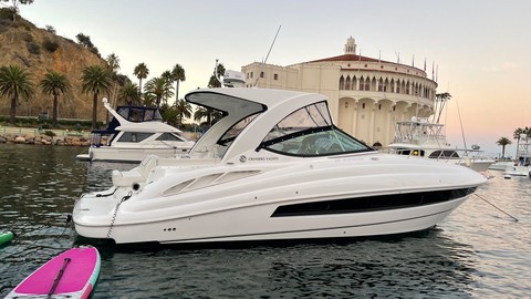 Cruisers Yachts 35 Express