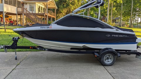 Regal 1900 Bowrider