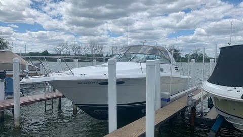 Sea ray 330 express cruiser
