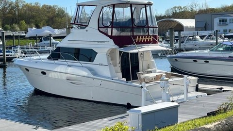 Silverton 42 Convertible