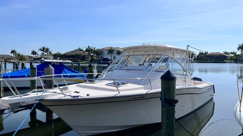 Grady-White Express 330