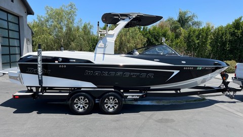 Malibu Wakesetter 23 LSV
