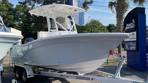 228 Sea Fox Commander