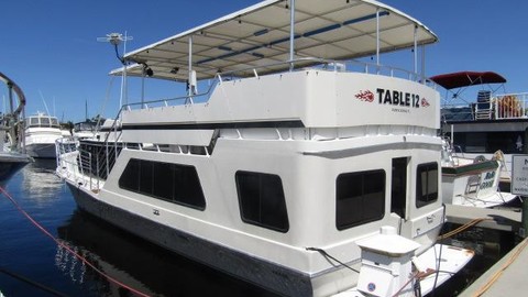 Bluewater yachts 42 coastal cruiser