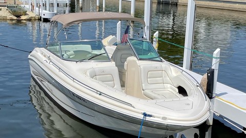 Sea ray 260 bow rider select