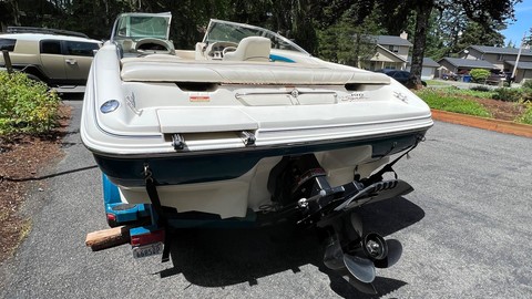 Sea ray 260 bow rider select