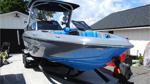 Malibu Wakesetter 25 LSV