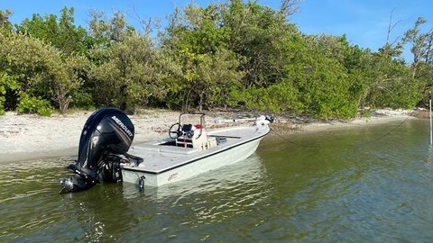 Hewes 16.9 redfisher