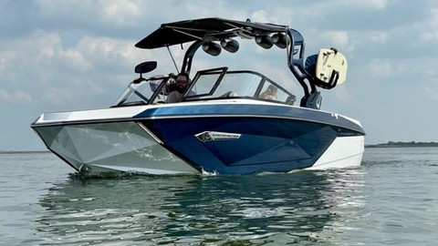 Super Air Nautique G23