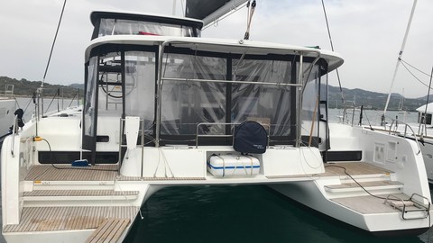 Lagoon 42