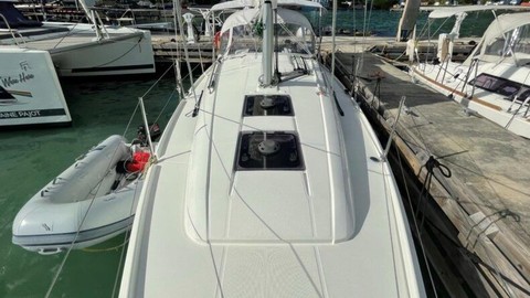 Beneteau Oceanis 30.1