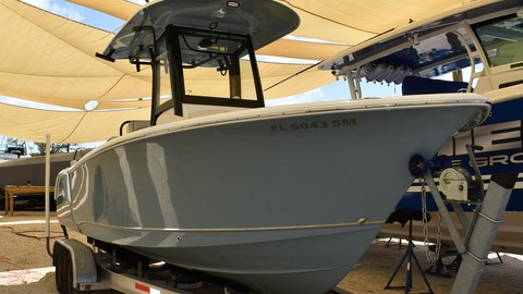 Sea Ray hunt ultra 211