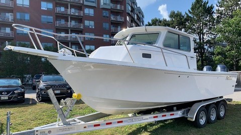 Parker 2520 XL Sport Cabin