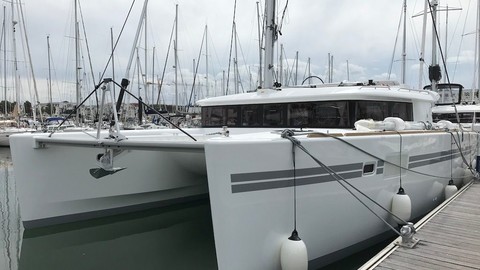 Lagoon 450 F