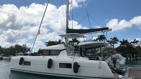 Lagoon 42