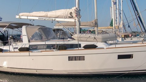 Beneteau Oceanis 38.1
