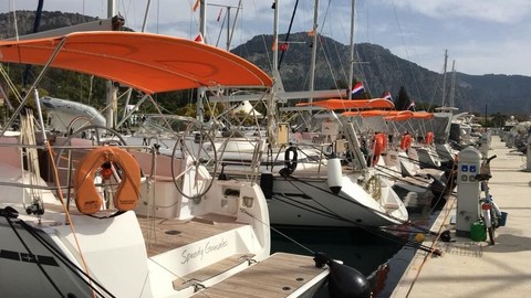 Bavaria 37 Cruiser