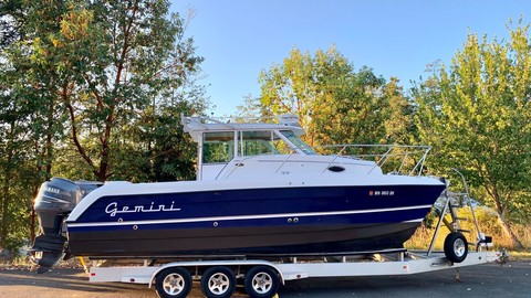 Glacier bay isle runner blue hull 2670