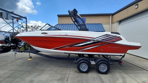 Bayliner VR6 BOWRIDER