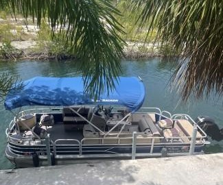 Sun Tracker Fishin Barge 22 DLX