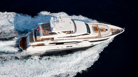 Majesty Yachts 110