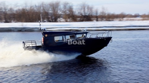 Barents Boats 900