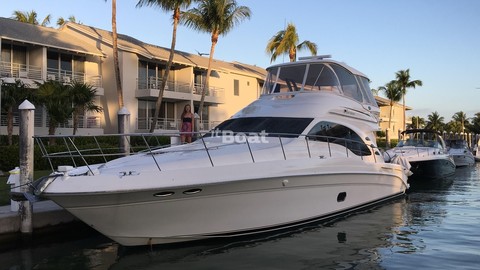 Sea Ray 47 Sedan Bridge