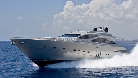 Pershing 90
