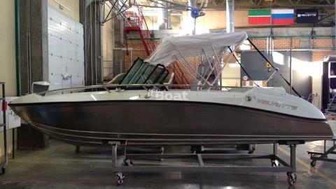 Velvette 18 Prime ALUMINIUM