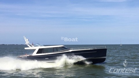 Contest Yachts 52MC Flybridge