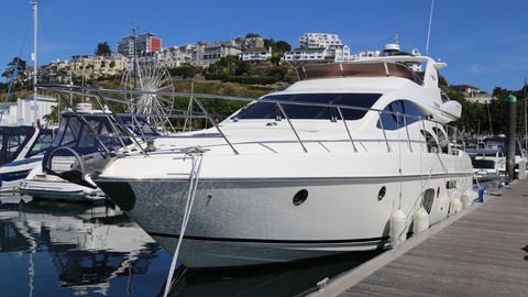 Azimut 55E