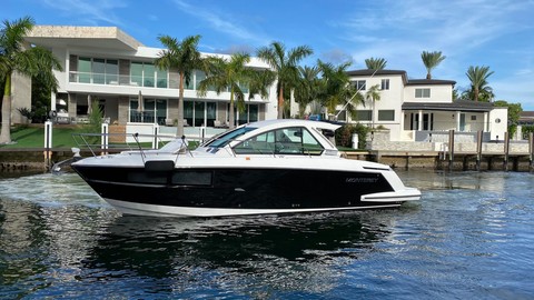 Bavaria Sport 360 coupe