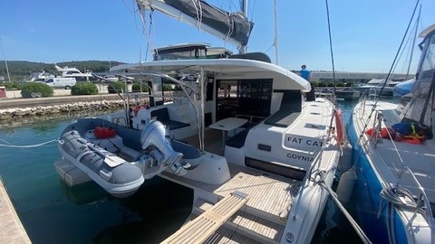 Lagoon 42