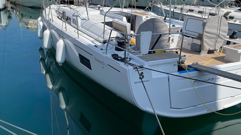 Beneteau Oceanis 51.1