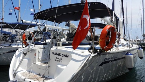 Bavaria 42 Cruiser