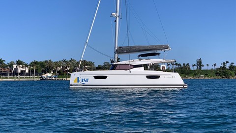 Fountaine Pajot Astréa 42