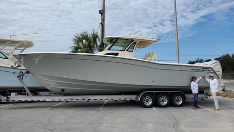 Grady-White Canyon 376