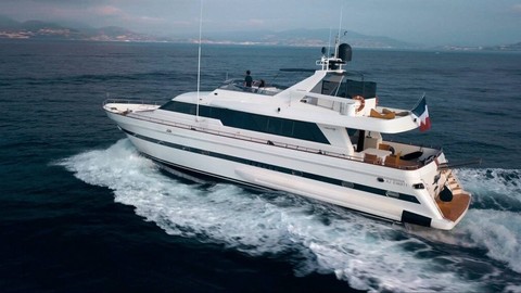 Falcon Yachts 80 fly