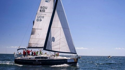 Beneteau Oceanis 40