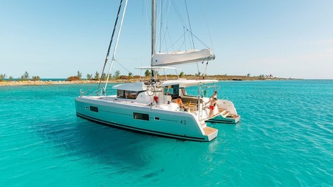 Lagoon 42
