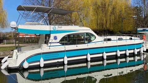 Cantieri estensi goldstar 560 c fly
