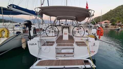 Beneteau Oceanis 38.1
