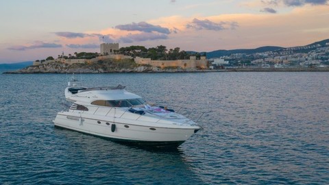 Fairline 55 Squadron